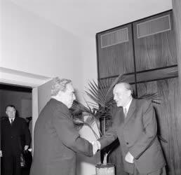 Külkapcsolat - Magyar és szovjet vezetők tárgyalása