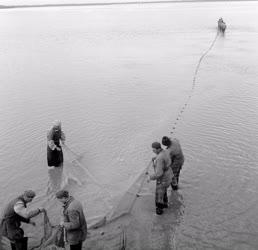 Foglalkozás - Halászok munka közben