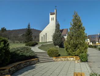 Egyházi épület - Kismaros - A Ciszterci Nővérek  temploma