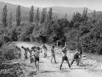 Szabadidő - Úttörőváros épül a Csanyik-völgyben