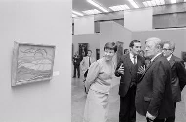 Külkapcsolat - Helmut Schmidt és felesége a Nemzeti Galériá