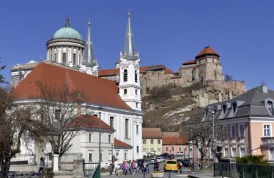 Városkép - Esztergom - Mindszenty hercegprímás tér és a királyi vár