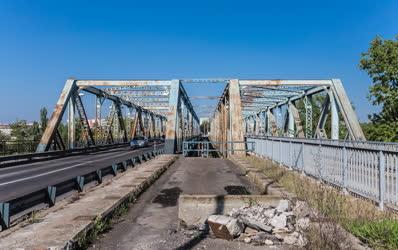 Közlekedés - Budapest - Gubacsi híd