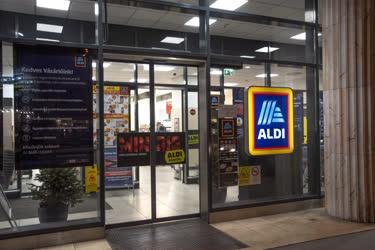 Esti városkép - Budapest - ALDI szupermarket