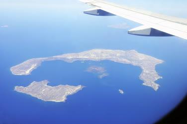 Tájkép - Szantorini - Repülővel Görögország felett