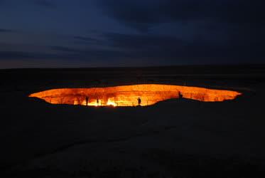 Türkmenisztán - Kara-kum sivatag - Gázkráter