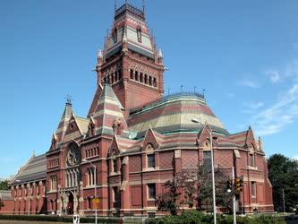Boston - Harvard Memorial Hall