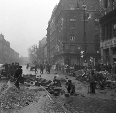 Városkép - Budapest az 1956-os forradalom és szabadságharc után