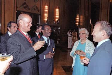 Diplomácia - Losonczi Pál és felesége afrikai látogatása