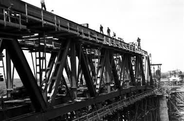 Építőipar - A szajoli híd újjáépítése