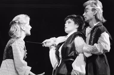 Színház - Shakespeare: Vízkereszt, vagy amit akartok című darab