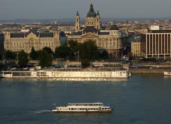 Városkép - A Széchenyi István tér