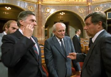 Belpolitika - Göncz Árpád a Magyar Köztársaság elnöke