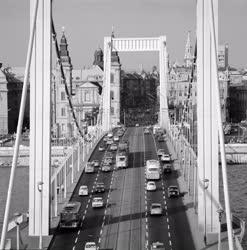Budapest - Városkép - Erzsébet híd