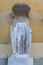 Műalkotás -  Székesfehérvár - Nagy Lajos király szobra