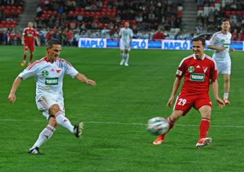 Sportlétesítmény - Debrecen - Felavatták a  Nagyerdei Stadiont