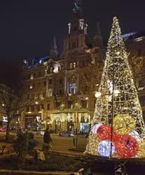 Városkép - Budapest - Karácsonyi díszkivilágítás