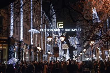 Kereskedelem - Budapest - Karácsony