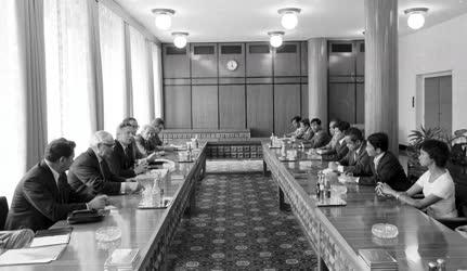Külpolitika - Kambodzsai delegáció Magyarországon 