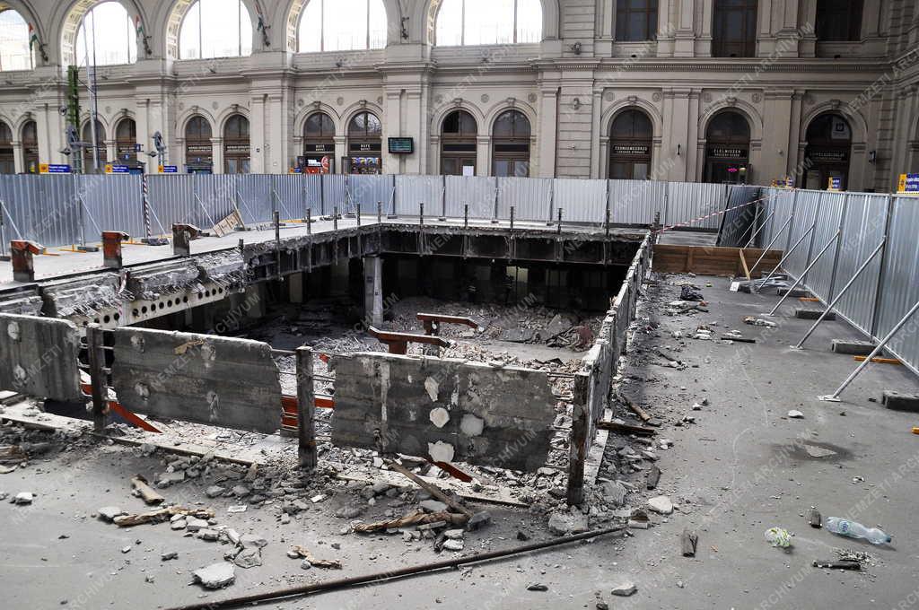 Közlekedés - Új utascentrum épül a Keleti pályaudvaron